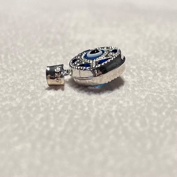 N015 | Evil Eye Pendant - Picture 2 of 2